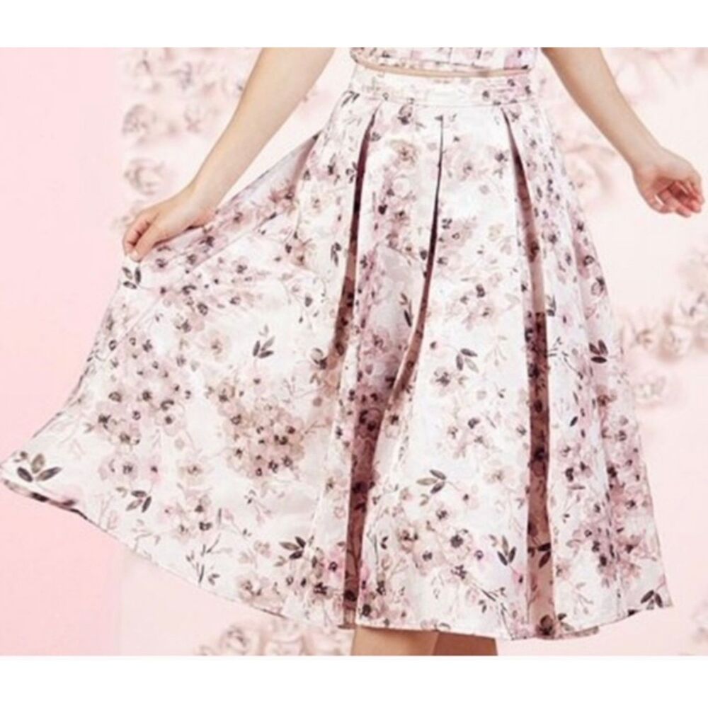 NWT LAUREN CONRAD LIMITED EDITION RUNWAY FLORAL BROCADE SKIRT SIZE 6 RARE, HTF